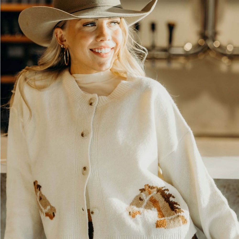 Western Rodeo Horse Knit Button Front Cardigan Sweater Top Yellowstone - Picture 2 of 6